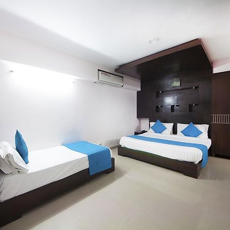 Hotel Durga International Нью-Делі Екстер'єр фото