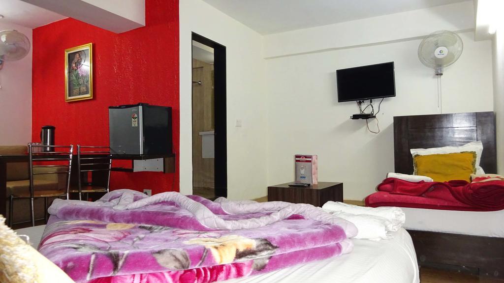 Hotel Durga International Нью-Делі Екстер'єр фото