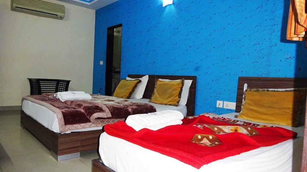 Hotel Durga International Нью-Делі Екстер'єр фото