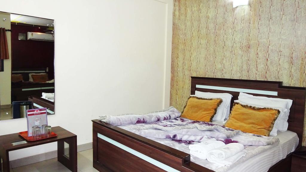 Hotel Durga International Нью-Делі Екстер'єр фото