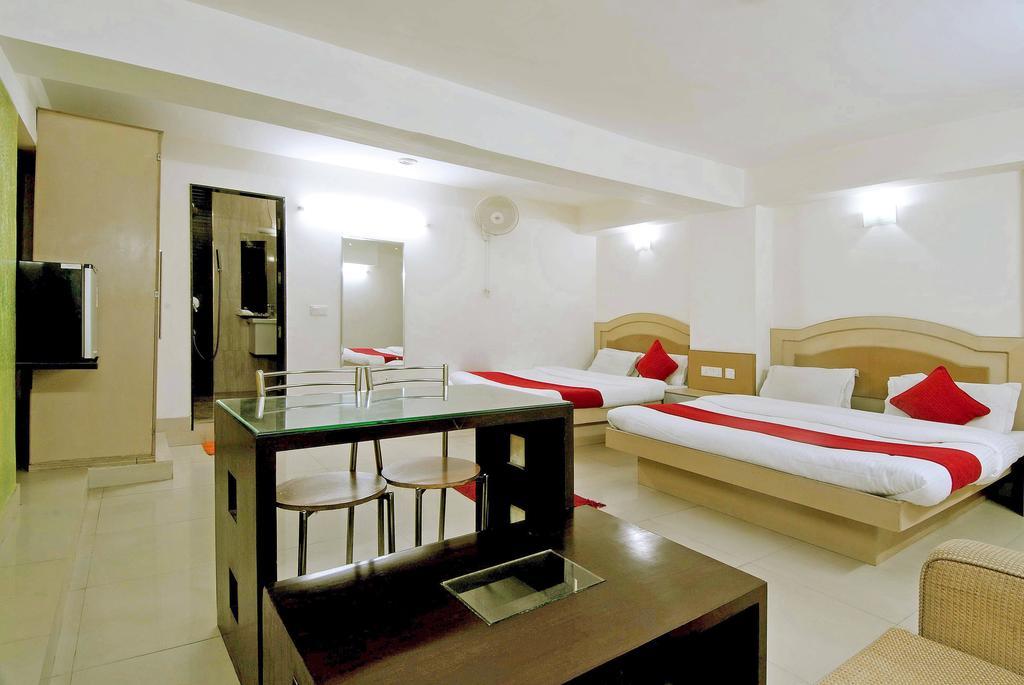 Hotel Durga International Нью-Делі Екстер'єр фото