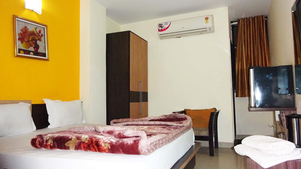 Hotel Durga International Нью-Делі Номер фото